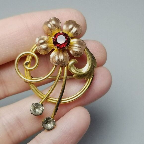Vintage Van Dell 12k Gold Filled Red Rhinestone Flower Brooch Lapel Pin, Estate - Picture 7 of 8